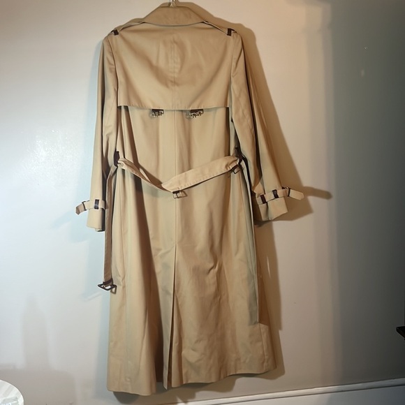 Vintage Etienne Aigner Trench Coat - Picture 10 of 12
